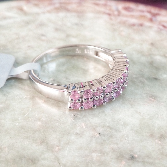 Jewelry - Genuine Pink Sapphire Ring